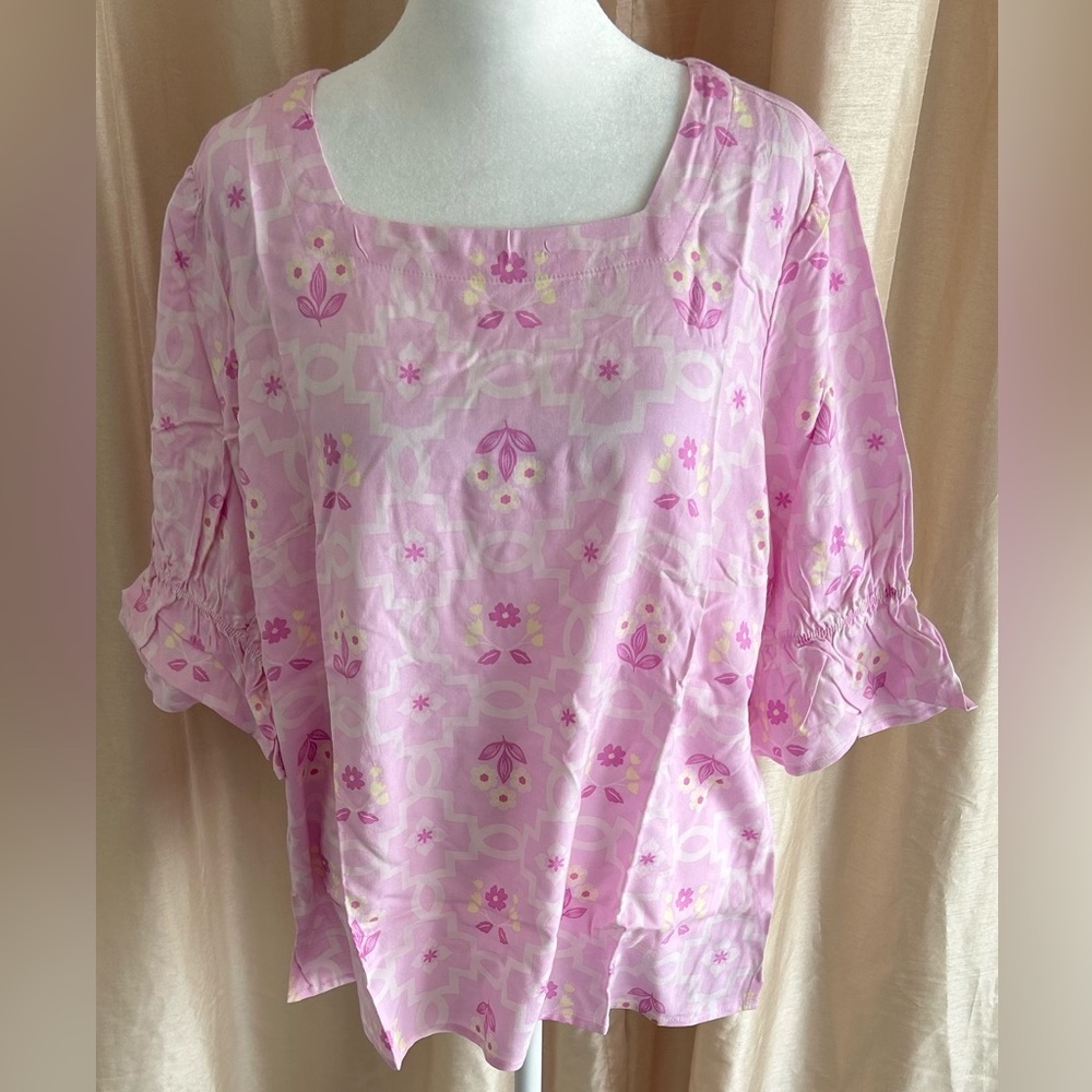 New Denim & Co. Square Neck Printed Ruffle Sleeve Blouse Pink Lavender Medium